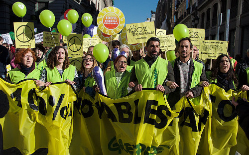 Greenpeace_Climate_March_2015_Madrid